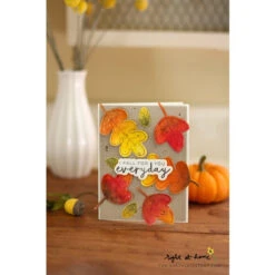 Ranger Tim Holtz Distress Crayon Spiced Marmalade TDB48756 -Simon Says Stamp 1 345304 FS ALT1103