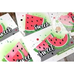 Tim Holtz Distress Oxide Spray Picked Raspberry Ranger Tso64794 -Simon Says Stamp 1 426080 FS ALT02