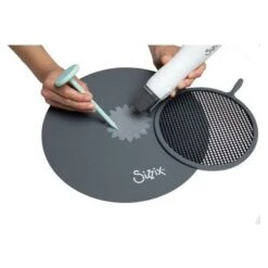 Sizzix SHRINK PLASTIC ACCESSORIES Tools 663466 -Simon Says Stamp 1 553321 FS alt4