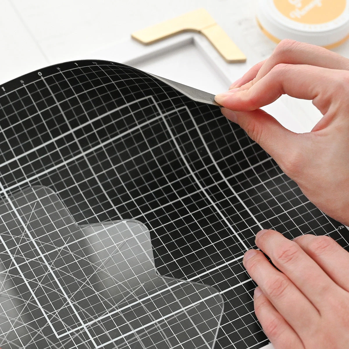 Altenew Stampwheel 2.0 Black SlimGrip Sticky Mat Alt10641 4 Altenew Stampwheel 2.0 Black SlimGrip Sticky Mat Alt10641 - Image 2