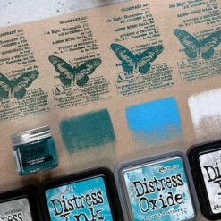 Tim Holtz Distress Embossing Glaze Peacock Feathers Ranger Tde84099 27 Tim Holtz Distress Embossing Glaze Peacock Feathers Ranger Tde84099 -Simon Says Stamp IMG 5343