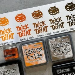 Tim Holtz Distress Embossing Glaze Spiced Marmalade Ranger Tde79217 -Simon Says Stamp IMG 5344