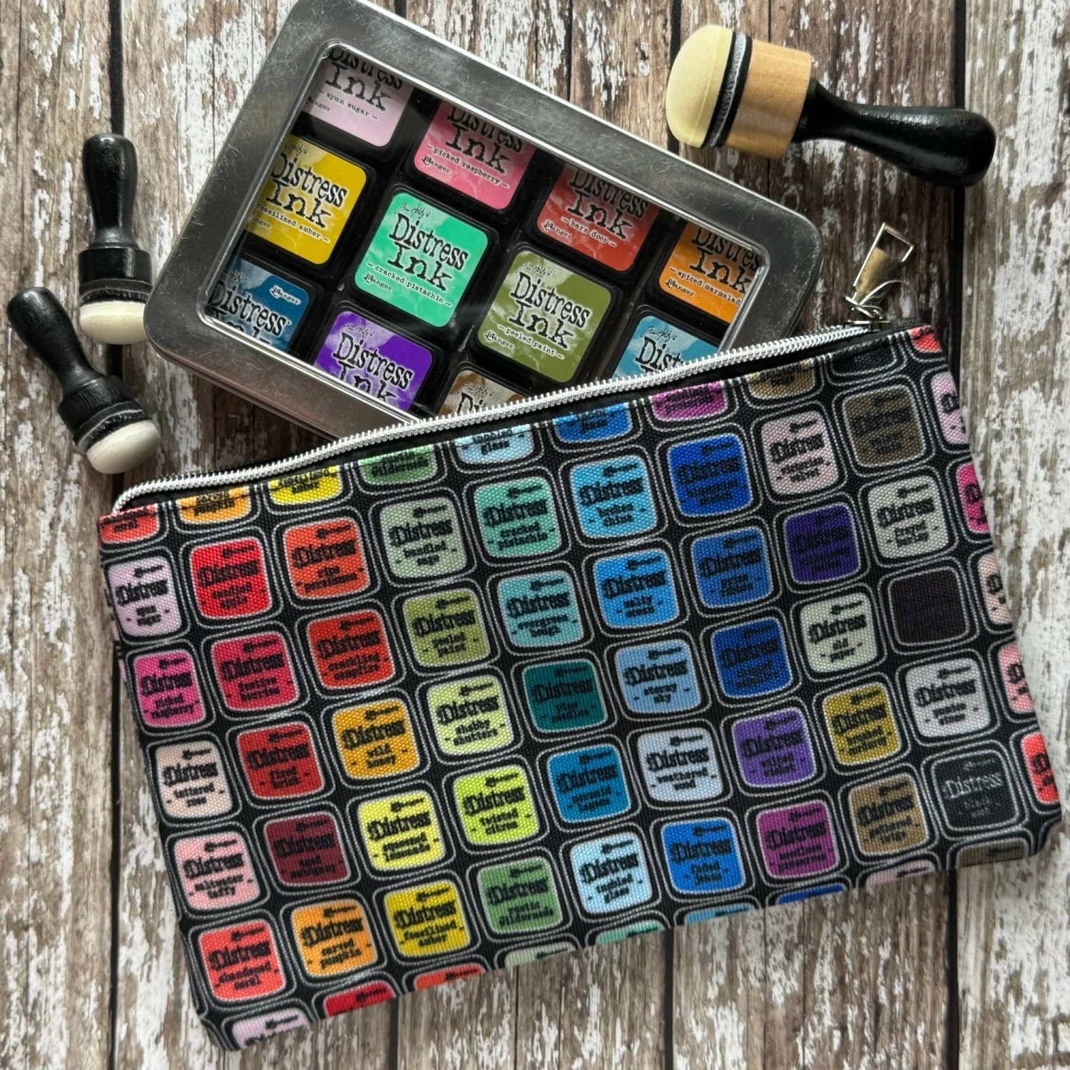 Tim Holtz Medium 6 X 10 Distress Zipper Bag And 6 Felt Applicator Tools Bundle 5 Tim Holtz Medium 6 X 10 Distress Zipper Bag And 6 Felt Applicator Tools Bundle - Image 3