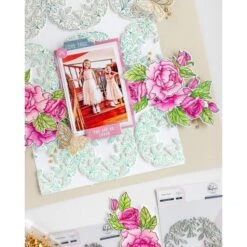 Pinkfresh Studio Floral Round Frame Press Plate 217523 -Simon Says Stamp PFS DECEMBER 20Release Nathalie 20D. 3