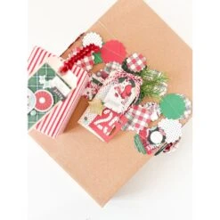 Simple Stories Vintage Holly Jolly Bits And Pieces 23318 -Simon Says Stamp Simple Stories Vintage Holly Jolly Bits And Pieces 23318 Christmas Garland